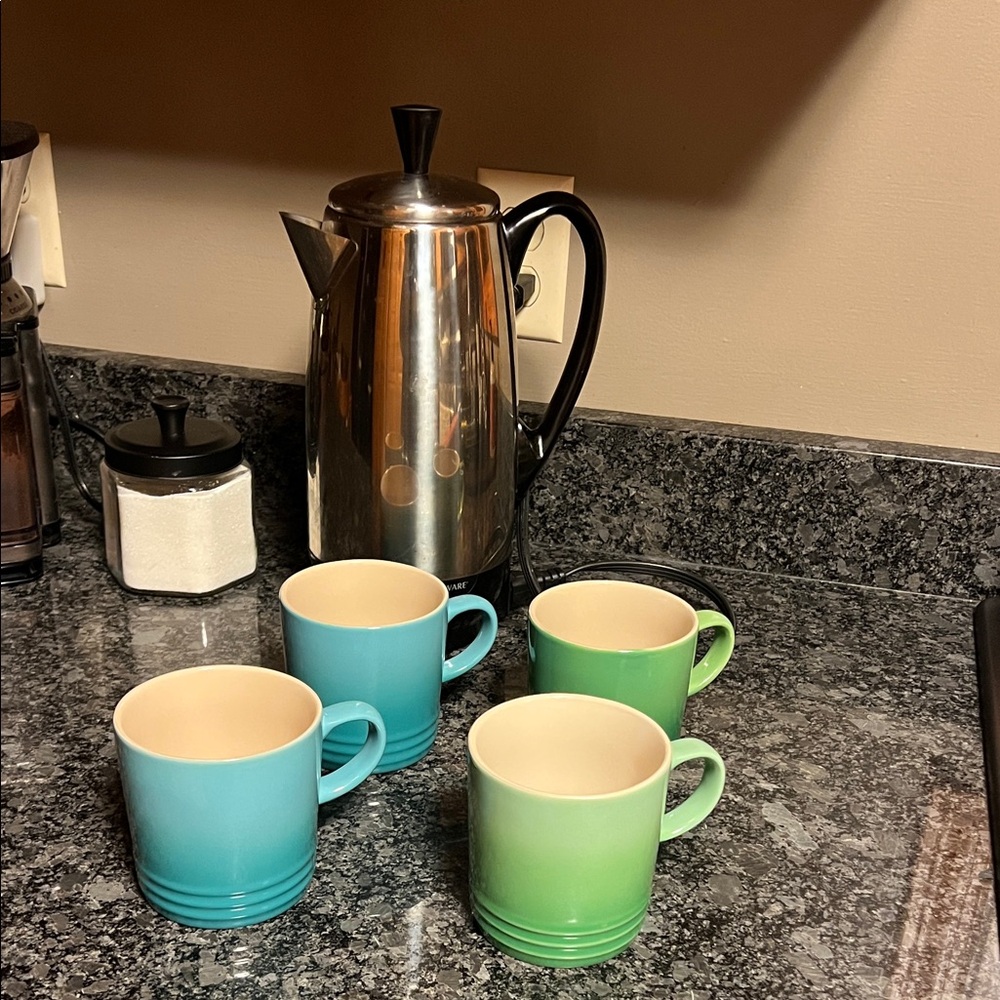 Le Creuset Stoneware Mug Set - Teal and Lime